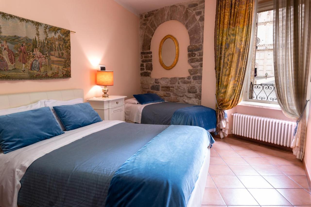 Apartment Assisi Cattedrale Buitenkant foto